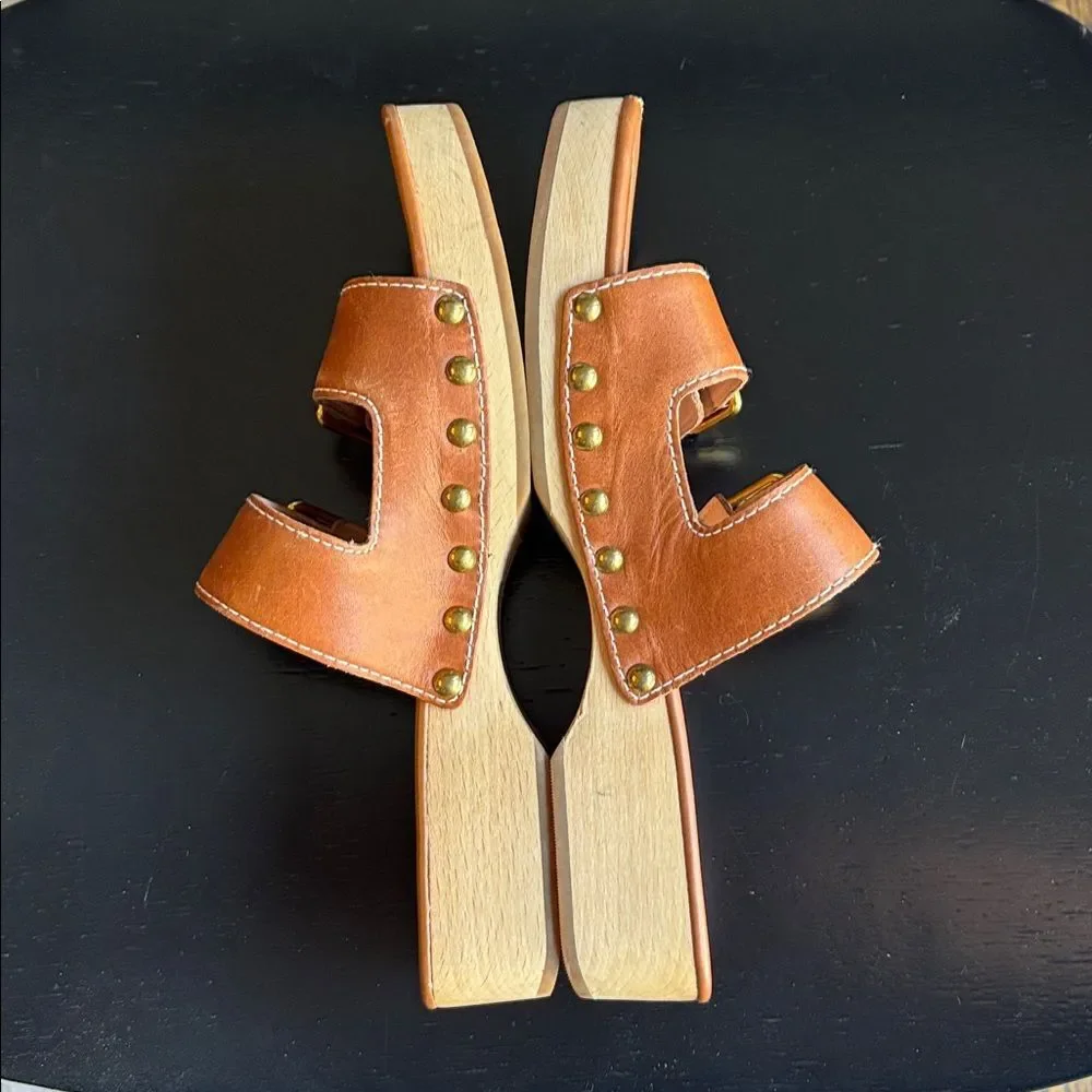 J. Crew platform buckle leather Stylish Tan brown Women clog Sandals sz 7.5 GUC!